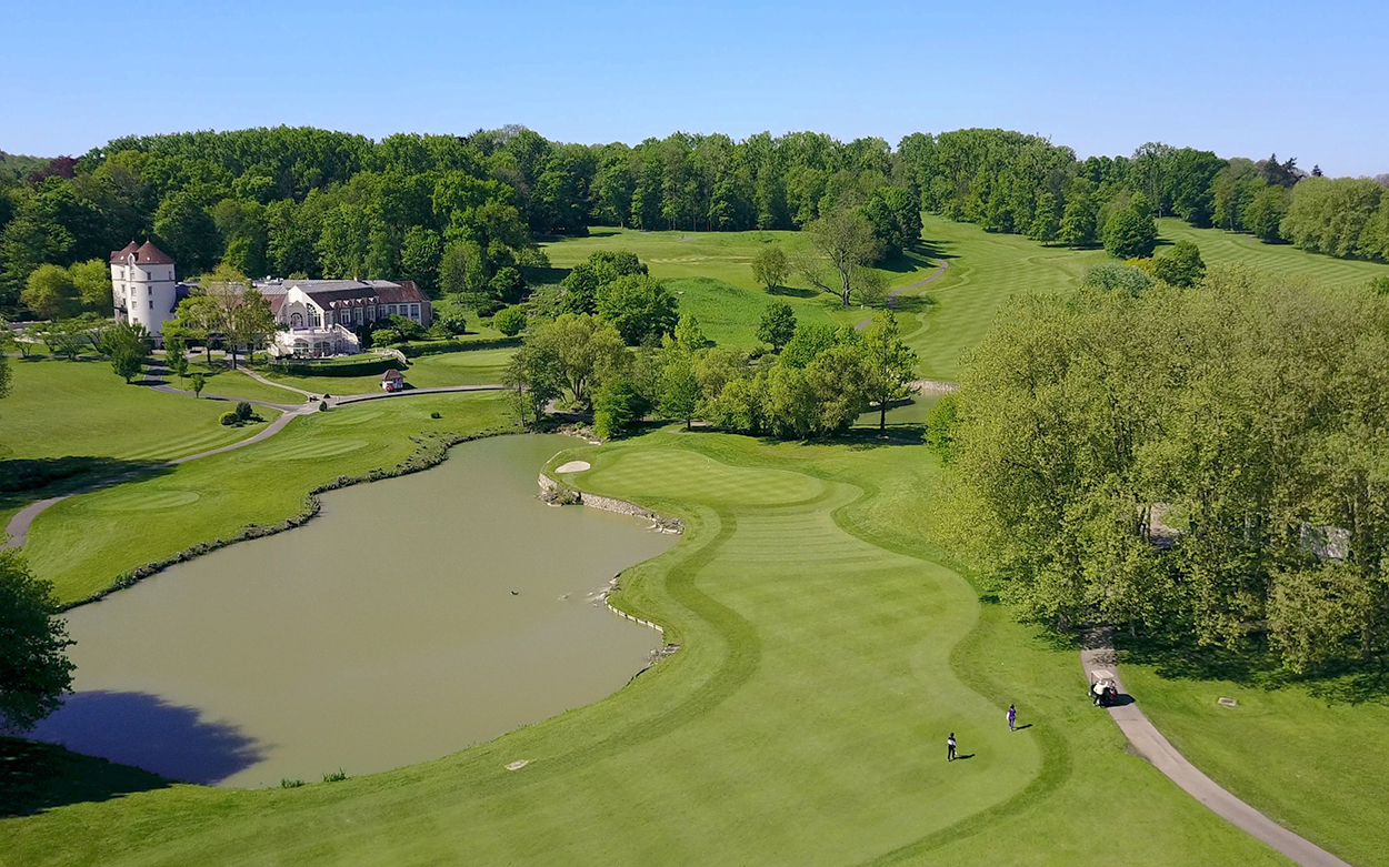 Paris International Golf Club The Course Hole n°9